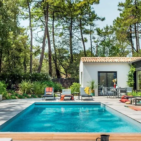 Villa Belle Retaise 4 Etoiles Avec Piscine Chauffee *
